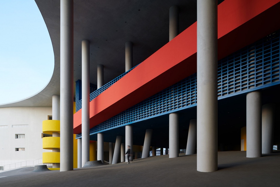 haikou jiangdong huandao experimental school by tao