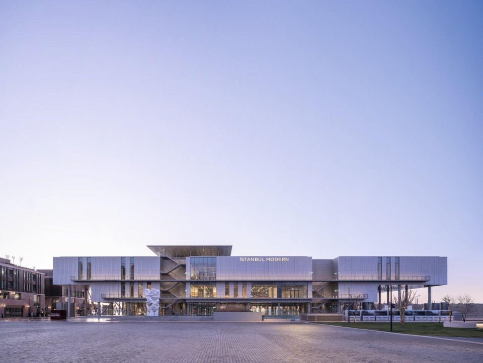 istanbul modern by renzo piano