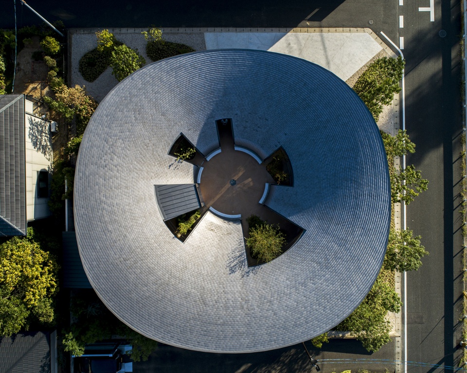 sky vessel house by nks2 architects