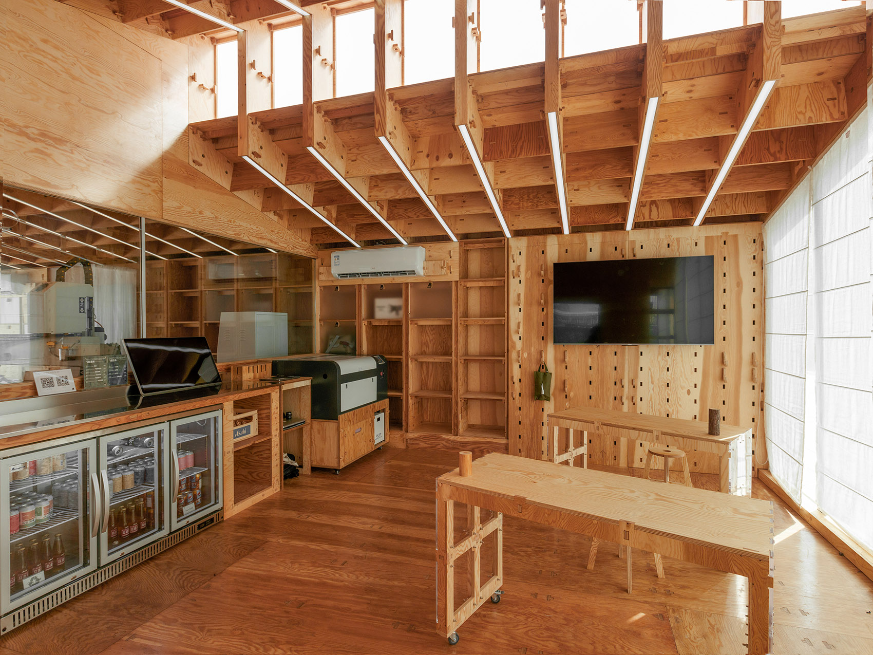 PFS digital mortise and tenon digital furniture store, China by