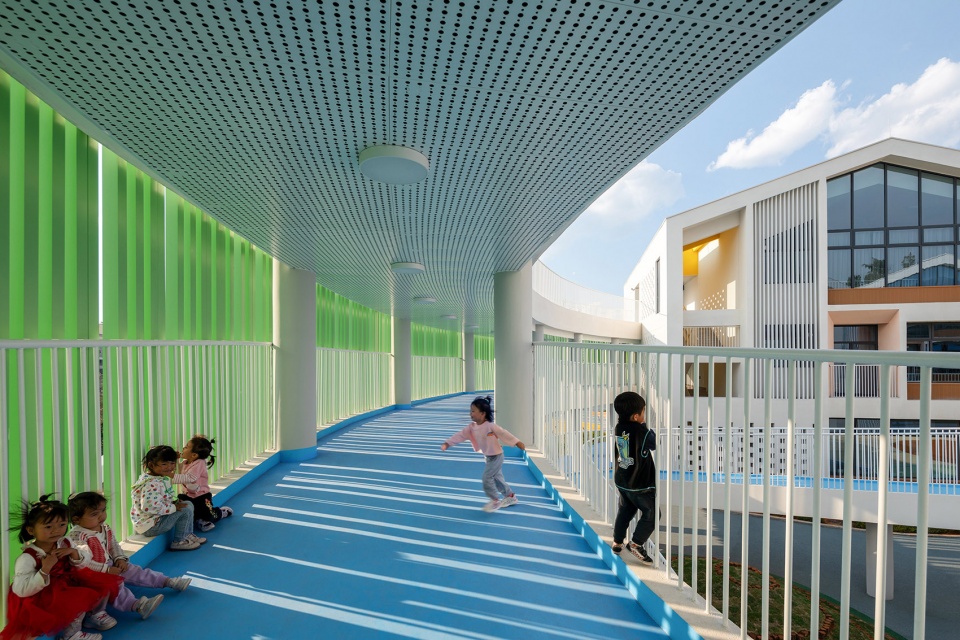 The southern branch of the Simao District Kindergarten by Tao Zhi Studio Architectural Design and Research Institute of SCUT
