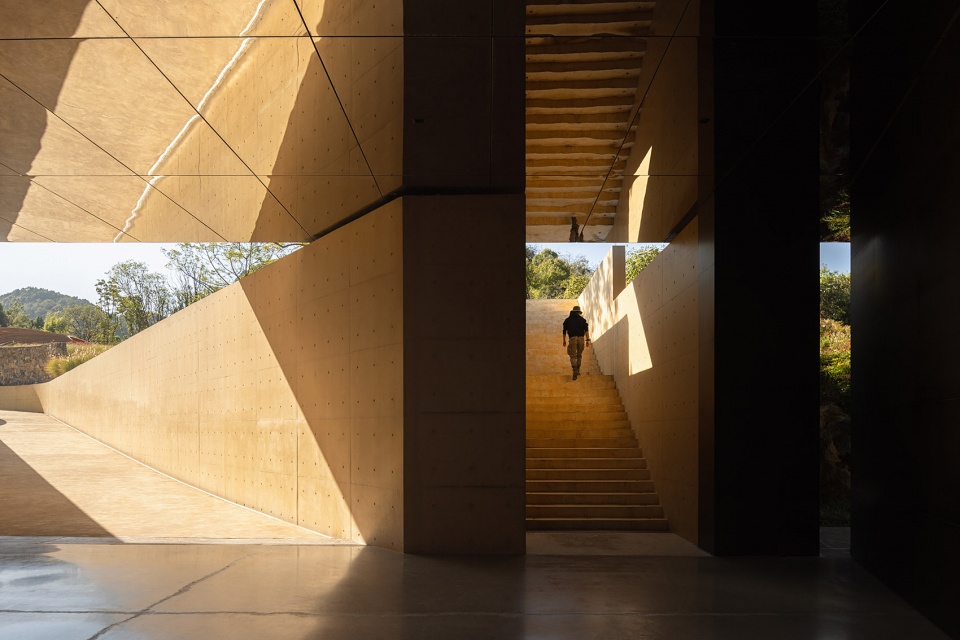 Tianbao mountain Jingtiantai cliff liquor experience centre of Langjiu estate by Zone of Utopia Mathieu Forest Architecte Lin Xiaoguang S...