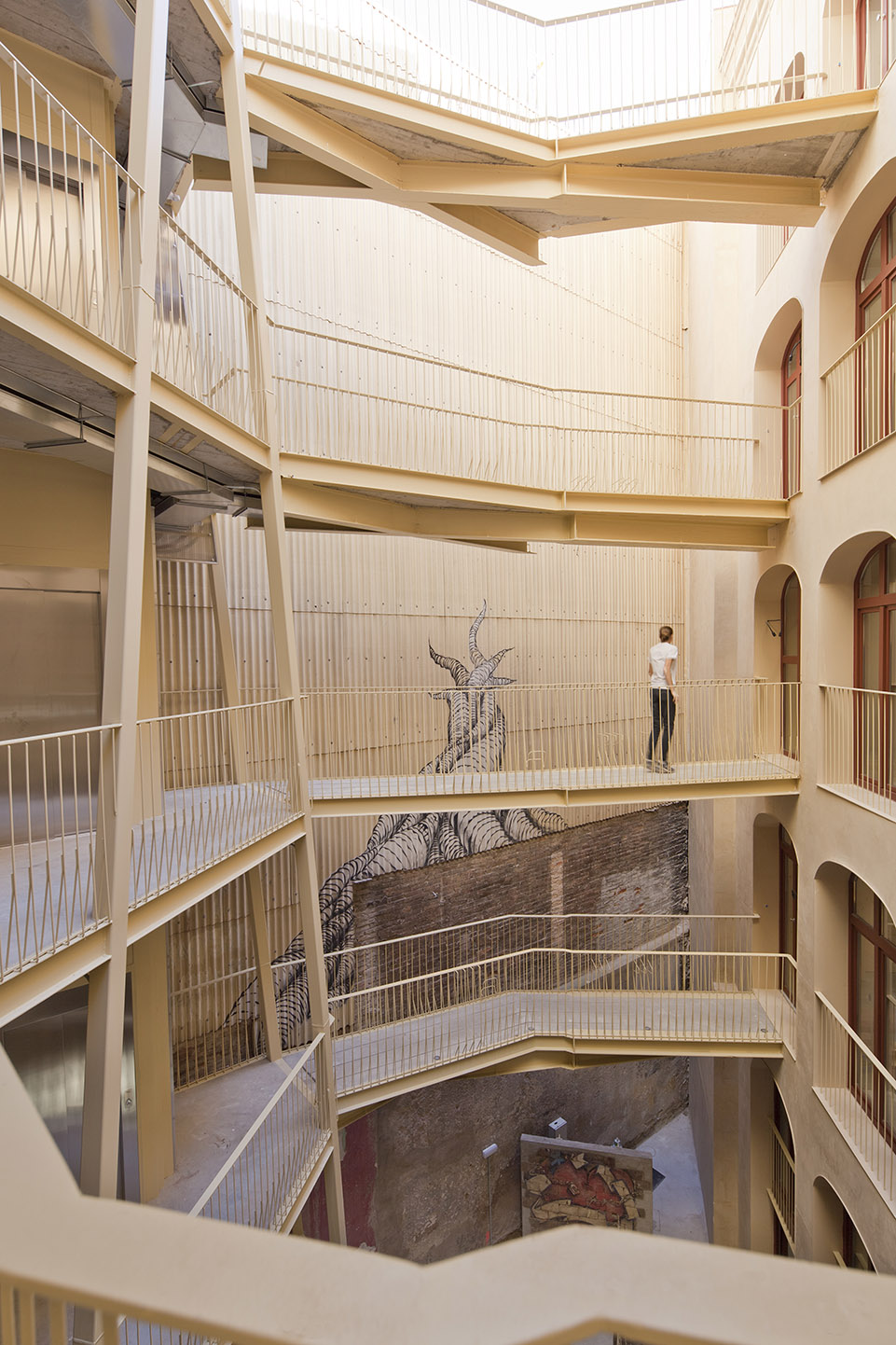 Houzz - Home Design, Decorating and Remodeling Ideas and Inspiration ... - Off-Grid Apartment Renovation Strategic