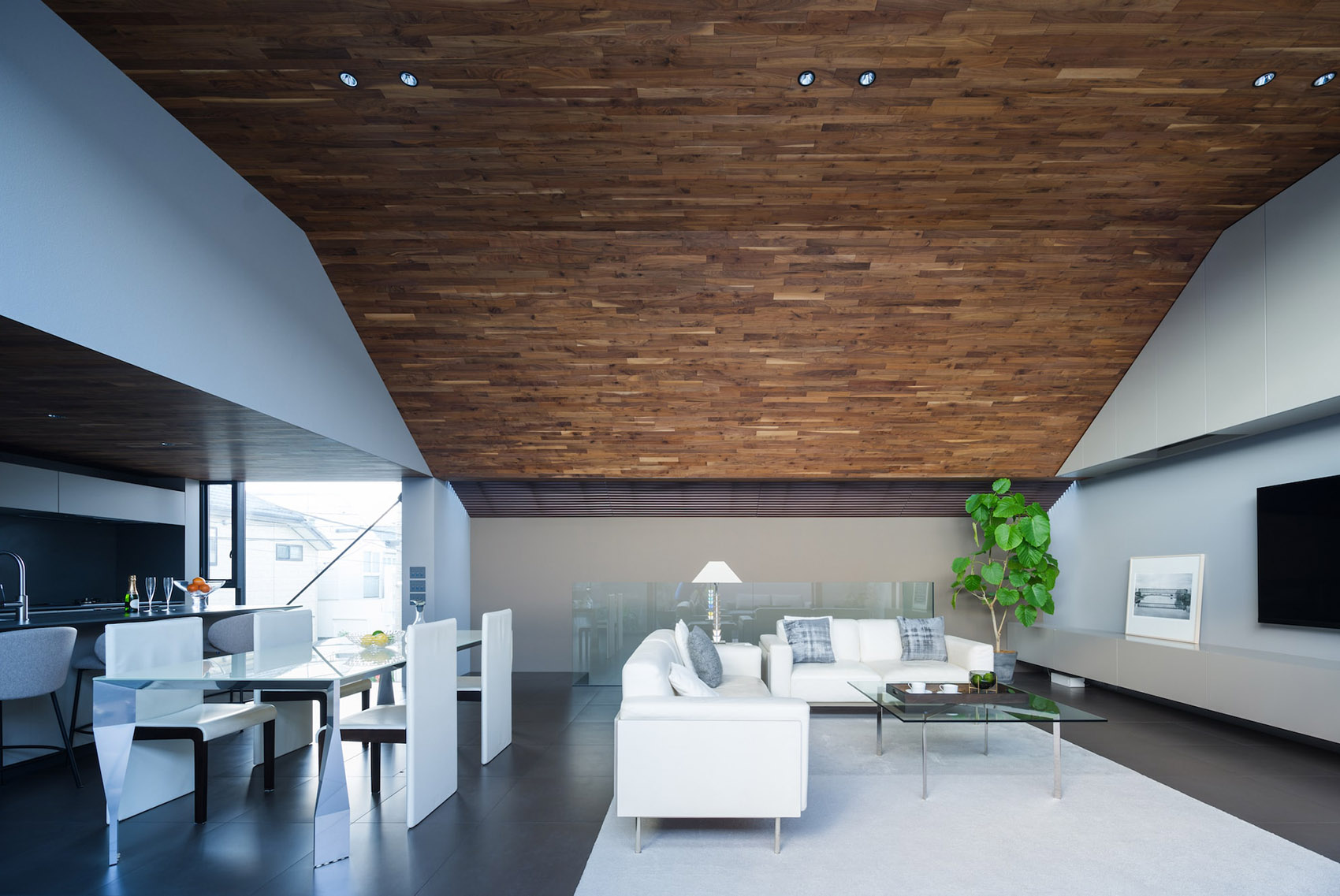 LAXUS by APOLLO Architects & Associates Co., Ltd. - 谷德设计网