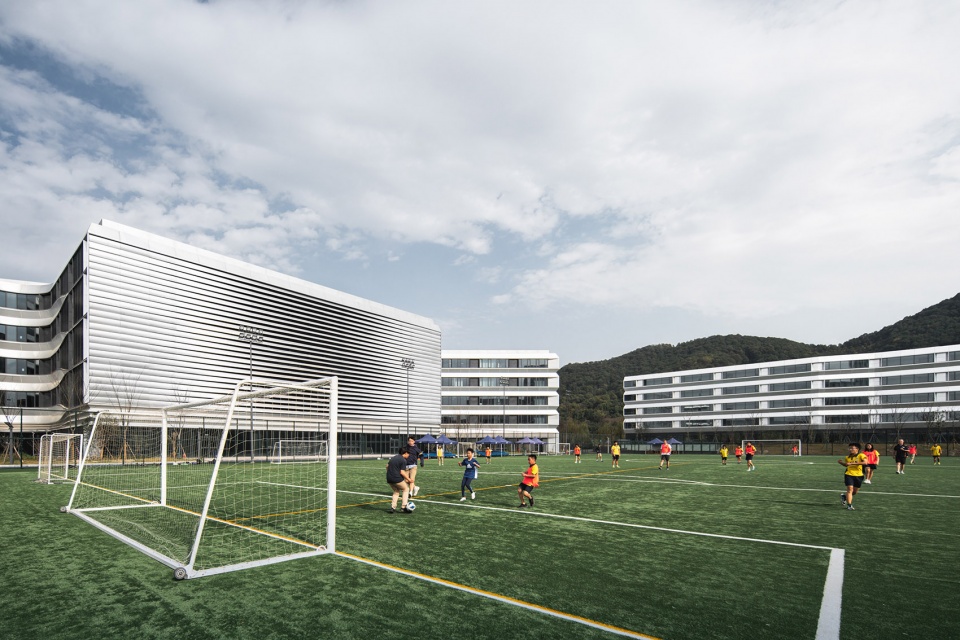 education hub hangzhou international school his by zhu peidong line studio gad