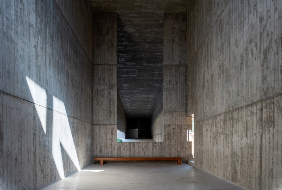 Sayuwon park pavilions by Alvaro Siza Photography by William Mulvihill