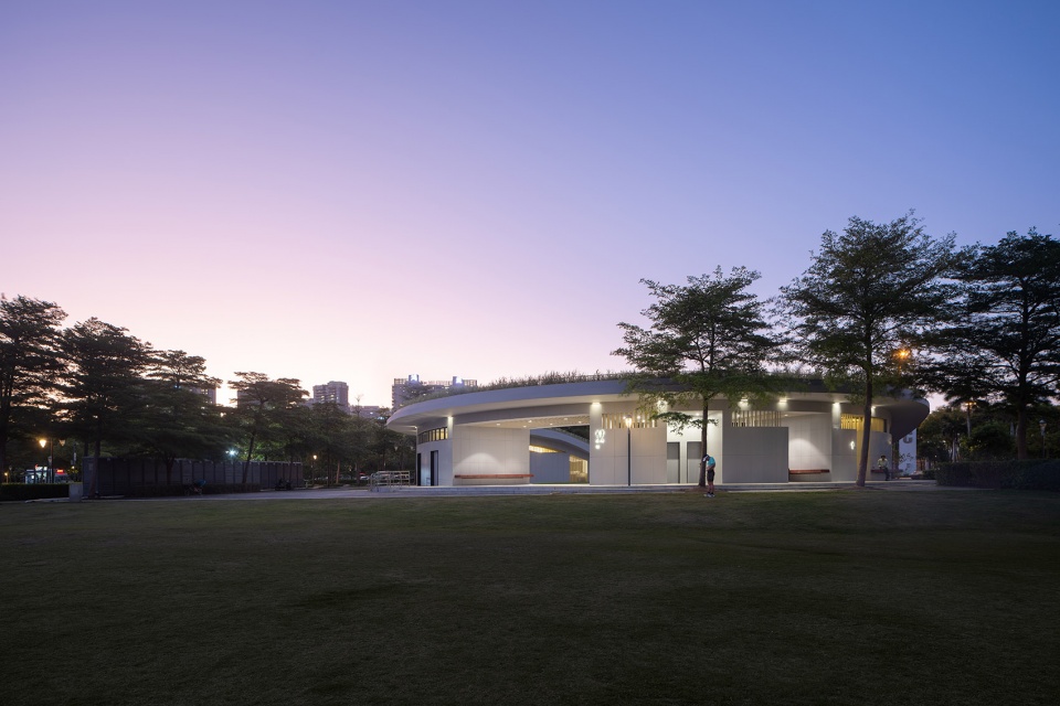 Design of Public Toilet in Shenzhen Bay Haifeng Sports Square China by CCDI GROUP 21 STUDIO