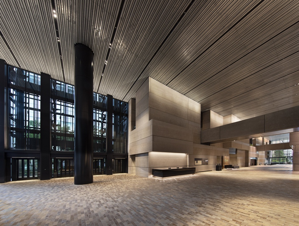Hibiya Fort Tower by Nikken Sekkei Ltd