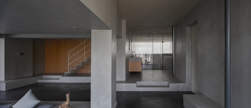 House Rooted in the Soil China by KiKi ARCHi