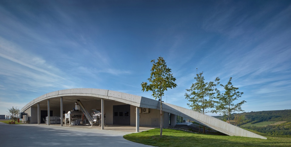 Gurdau Winery by Ales Fiala