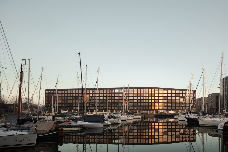 jonas building by orange architects