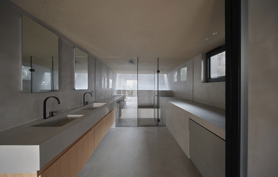 House Rooted in the Soil China by KiKi ARCHi