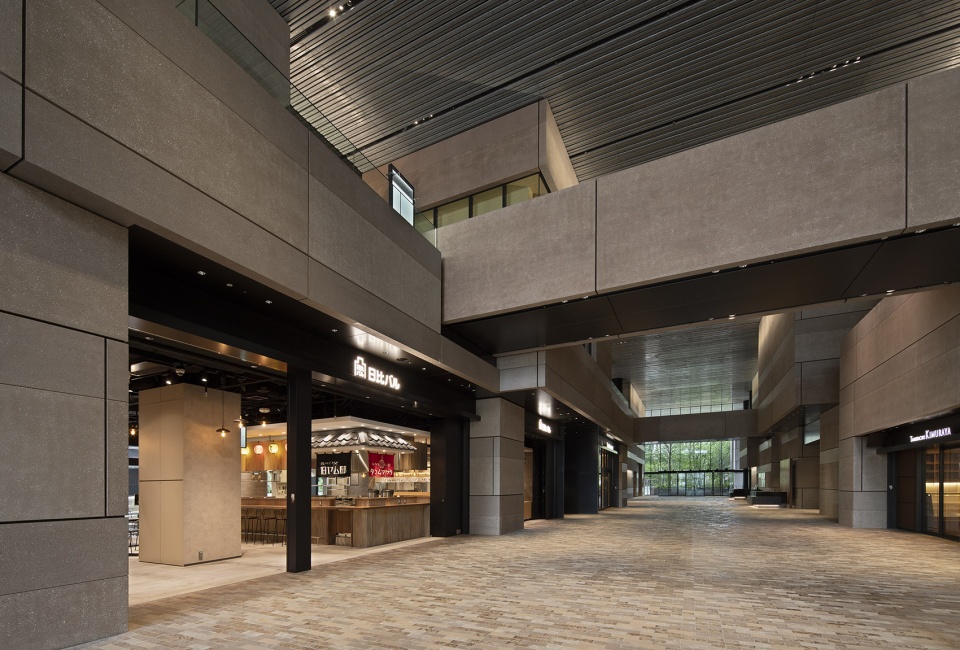 Hibiya Fort Tower by Nikken Sekkei Ltd