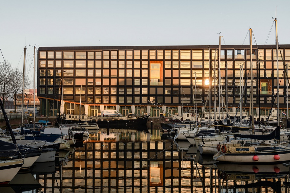 jonas building by orange architects