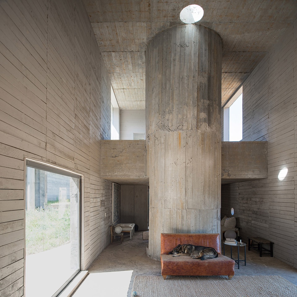 Luna house by Pezo von Ellrichshausen