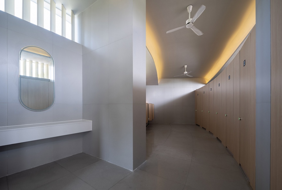 Design of Public Toilet in Shenzhen Bay Haifeng Sports Square China by CCDI GROUP 21 STUDIO