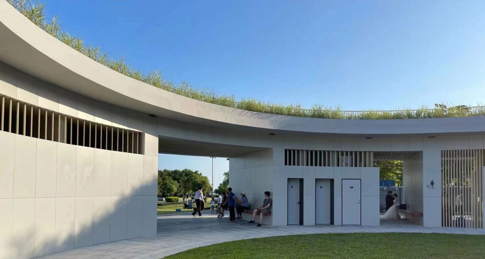 Design of Public Toilet in Shenzhen Bay Haifeng Sports Square China by CCDI GROUP 21 STUDIO