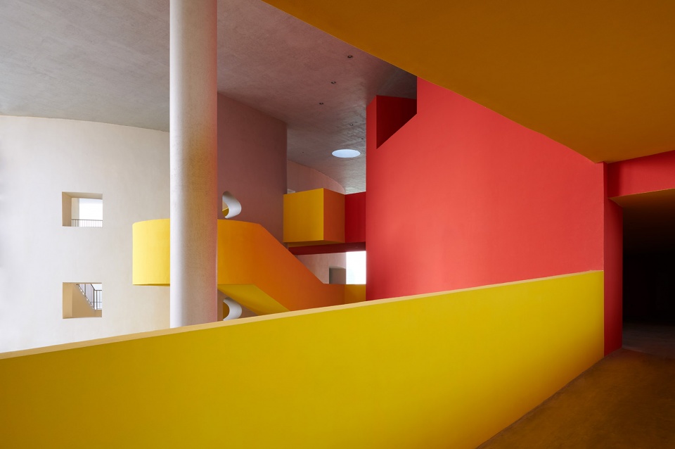 haikou jiangdong huandao experimental school by tao