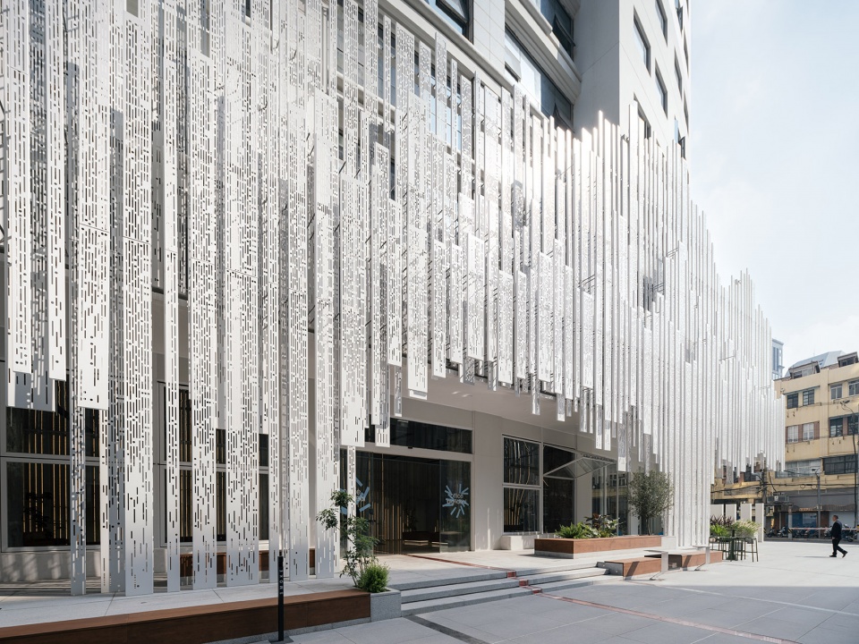 iron rain the renovation of dobe we by wutopia lab