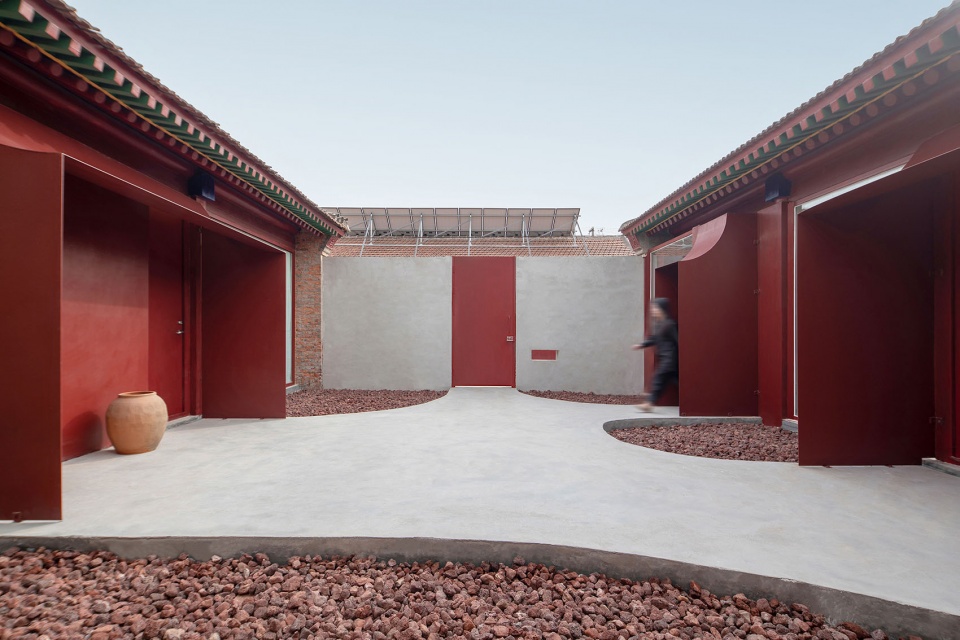 弧形走道流向入口,Curved pathway leading to the entrance of the guest rooms