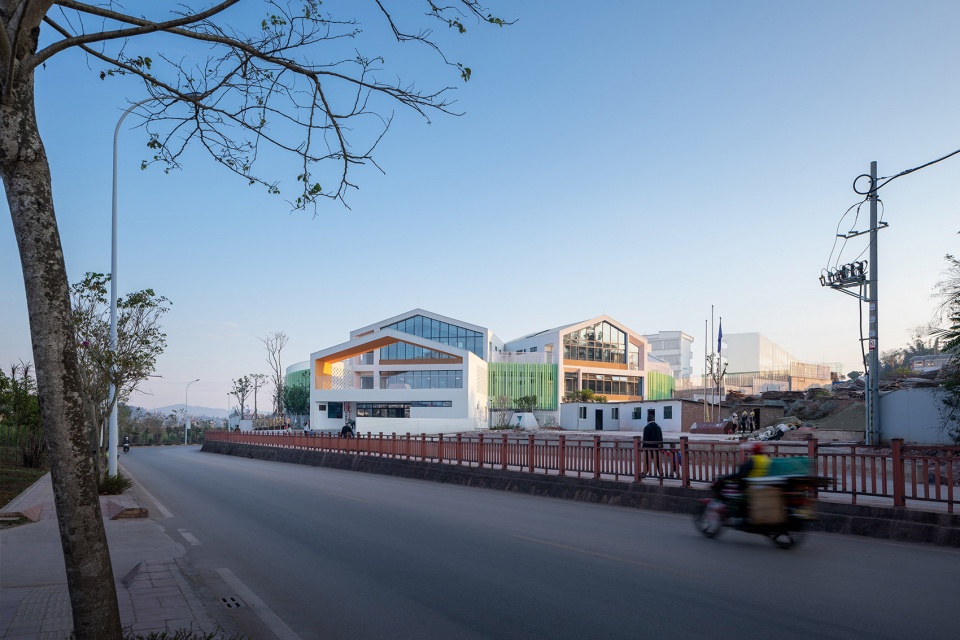 The southern branch of the Simao District Kindergarten by Tao Zhi Studio Architectural Design and Research Institute of SCUT