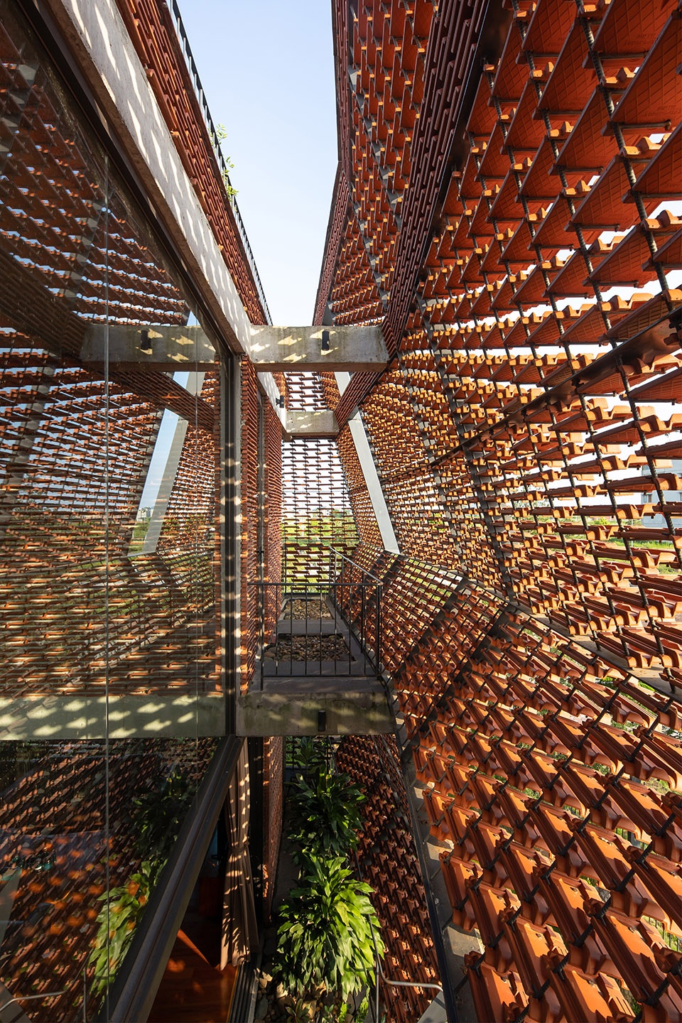 Tile Nest by H P Architects