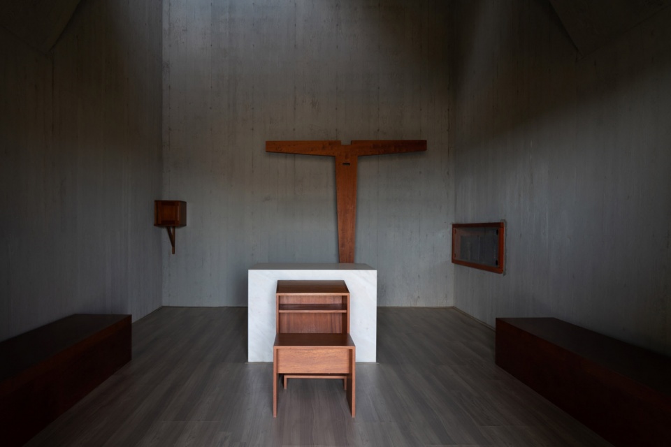 Sayuwon park pavilions by Alvaro Siza Photography by William Mulvihill