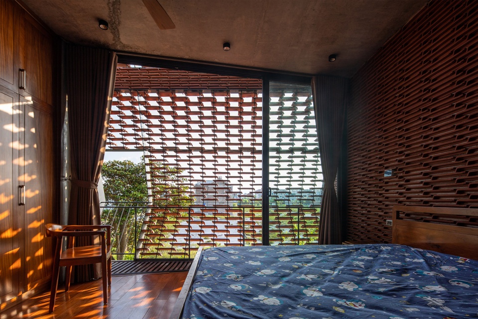 Tile Nest by H P Architects