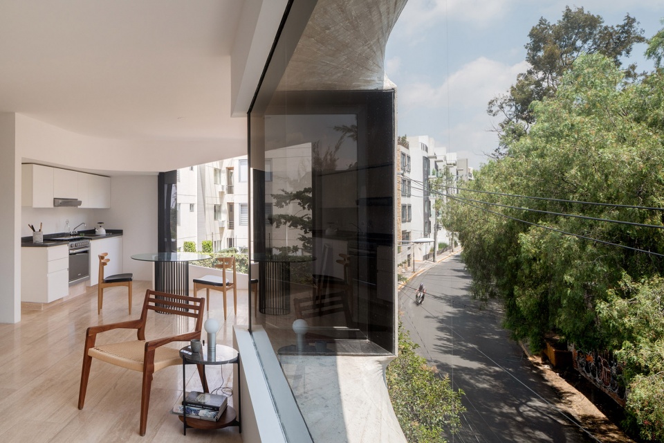 DL1310 by Michan Architecture