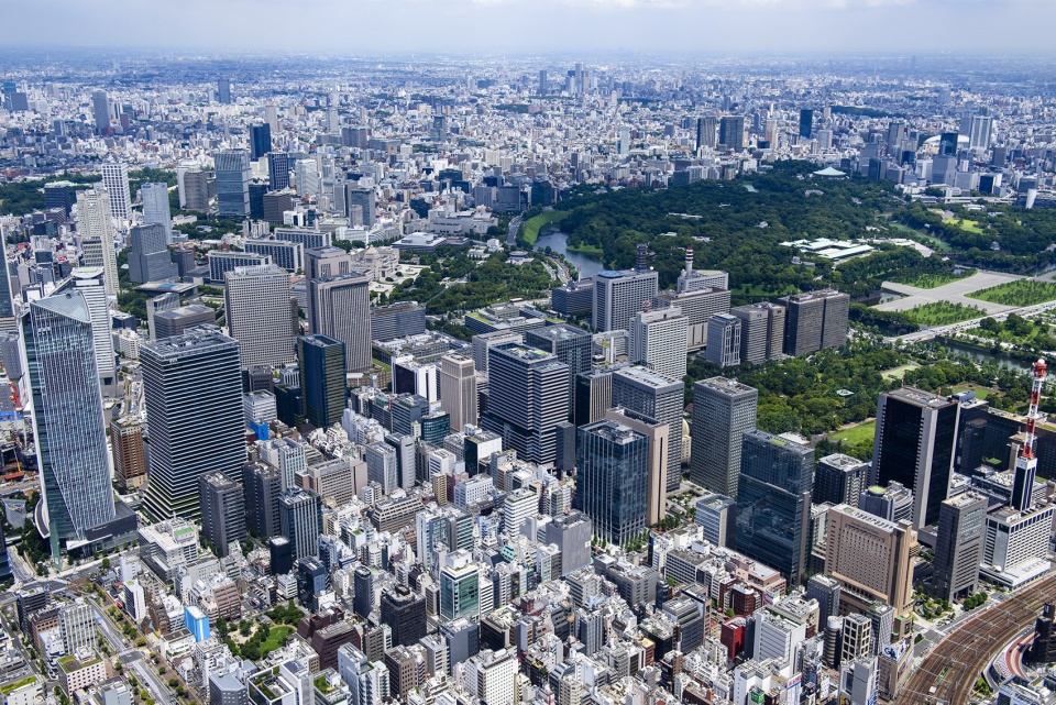 Hibiya Fort Tower by Nikken Sekkei Ltd