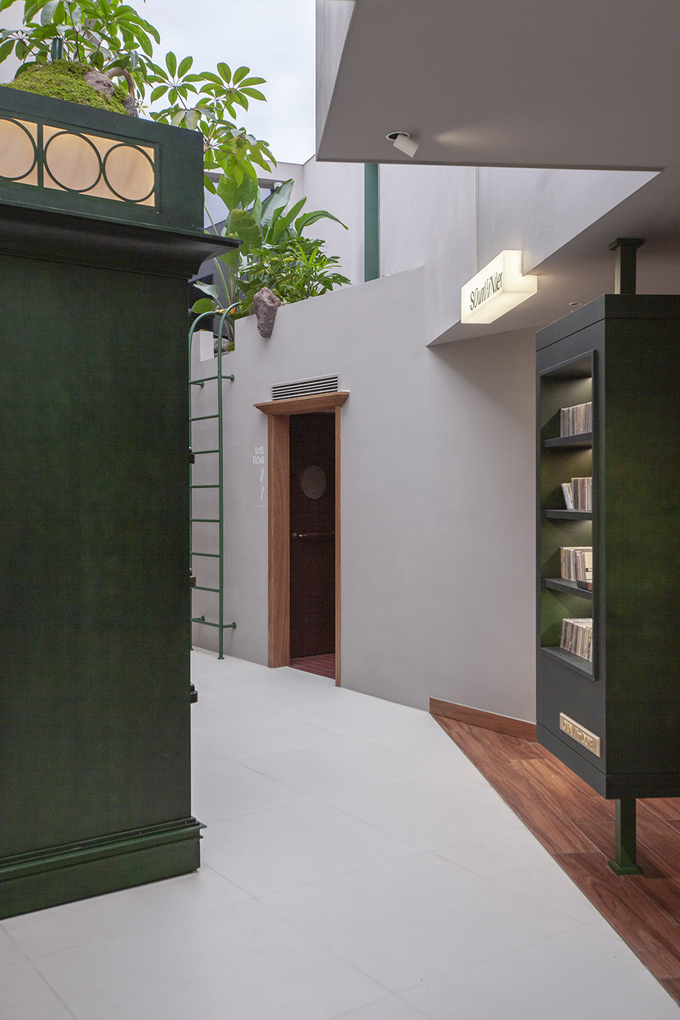 OPEN THE DOOR Art bookstore by WILD DESIGN X SIX ONE ZERO 谷德设计网