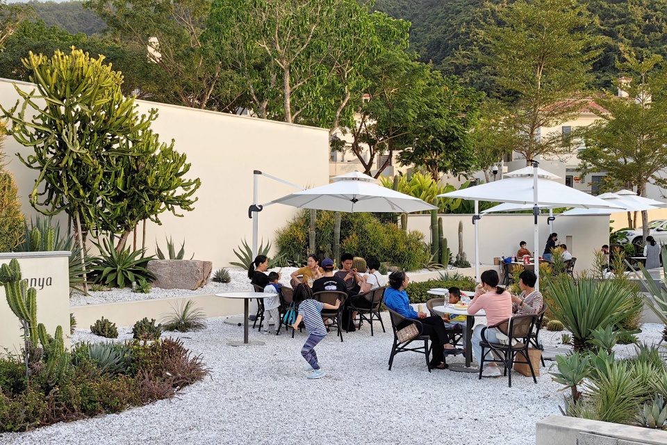 aranya sanya south garden by zscape