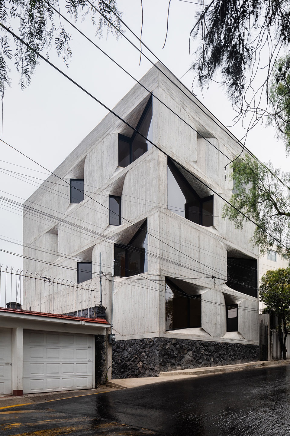 DL1310 by Michan Architecture