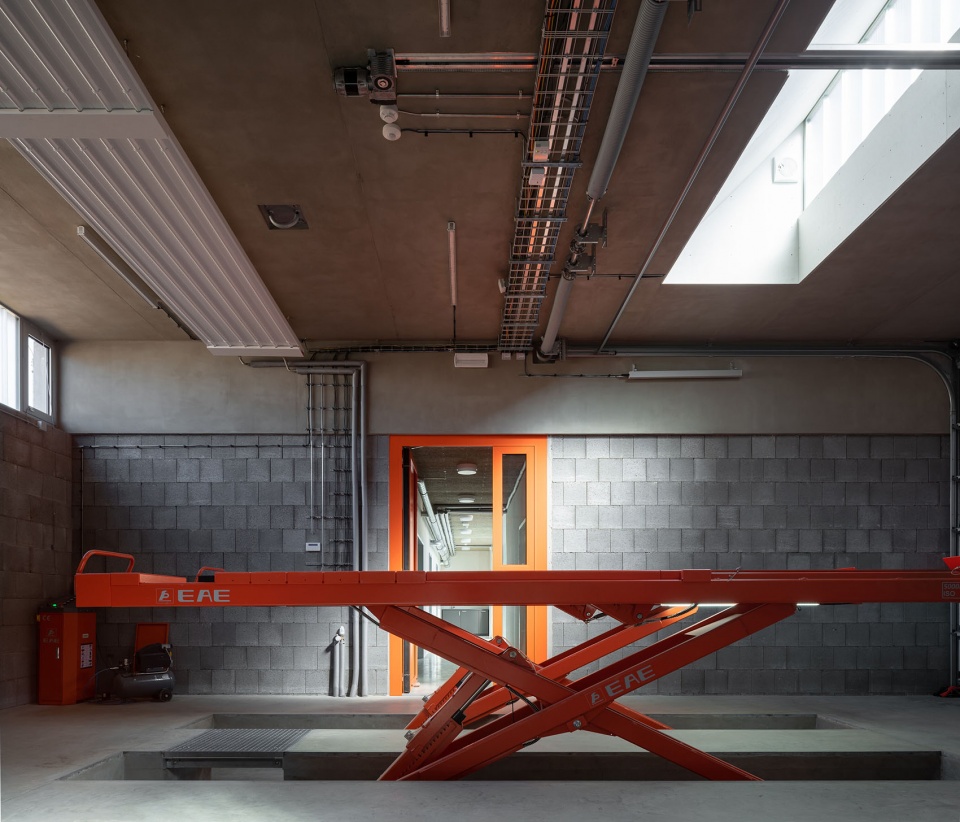 technical services base lysolaje PROGRES architekti