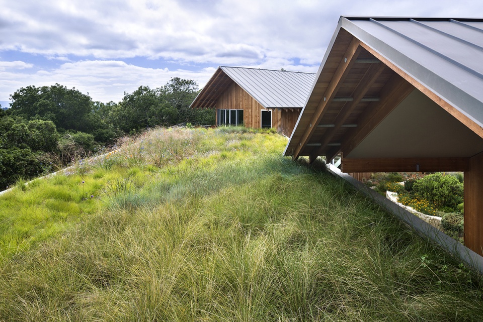 2022 asla residential design award of honor coast ridge residence scott lewis landscape architecture