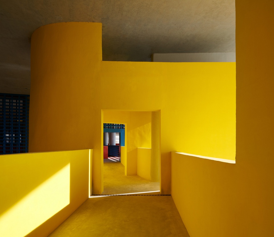 haikou jiangdong huandao experimental school by tao