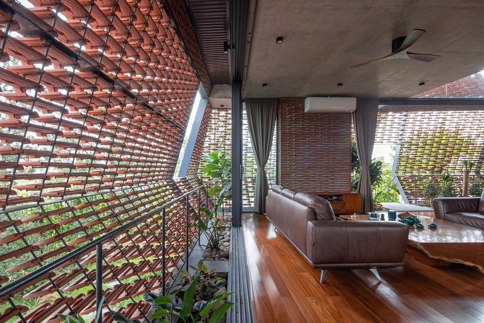 Tile Nest by H P Architects