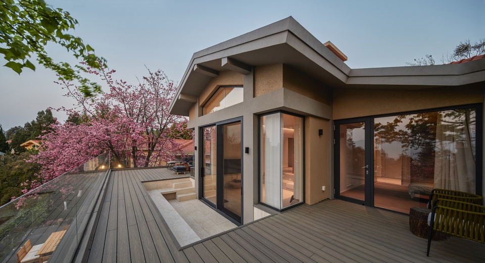 House Rooted in the Soil China by KiKi ARCHi