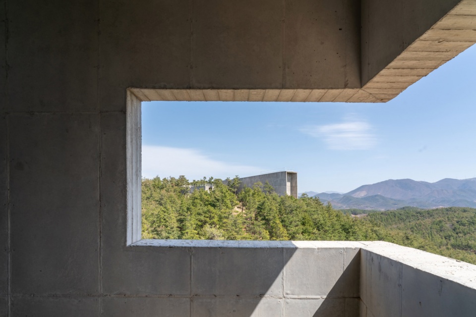 Sayuwon park pavilions by Alvaro Siza Photography by William Mulvihill