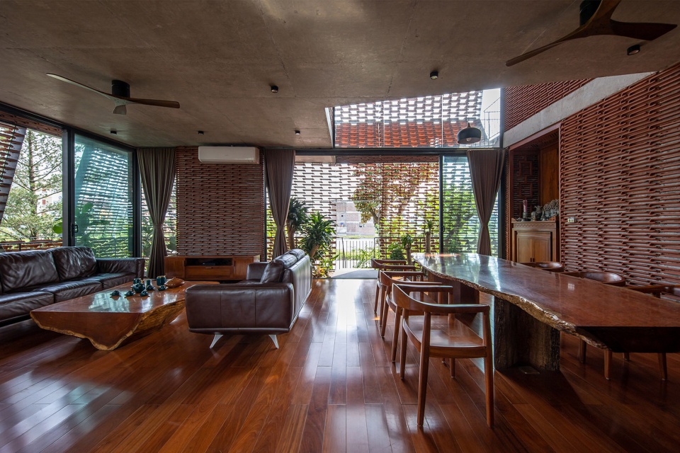 Tile Nest by H P Architects