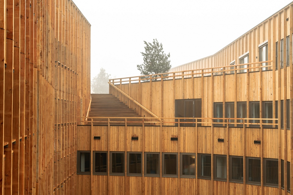 jonas building by orange architects