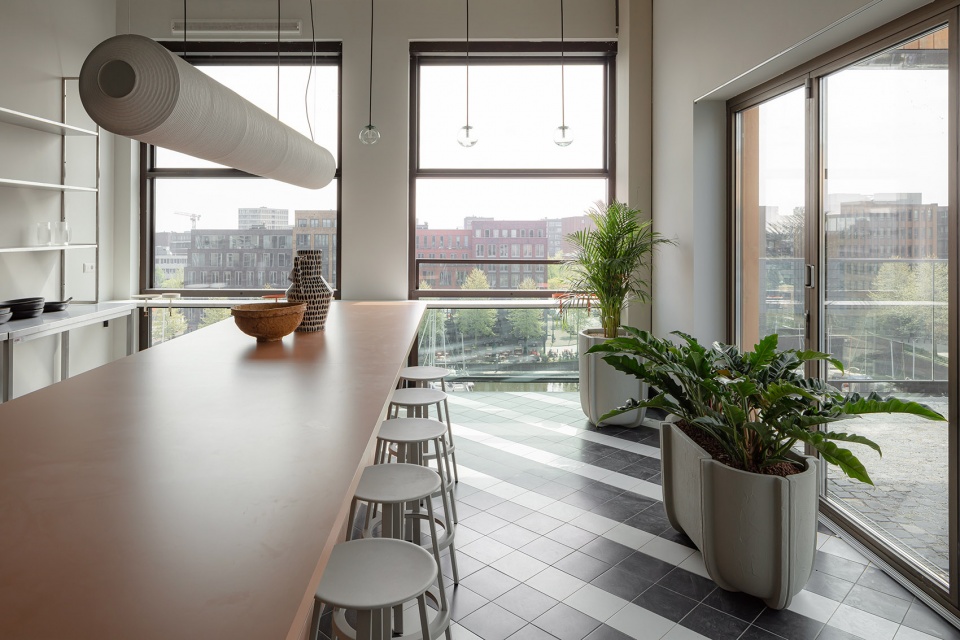 jonas building by orange architects