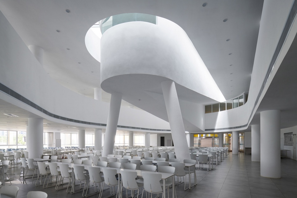 haikou jiangdong huandao experimental school by tao