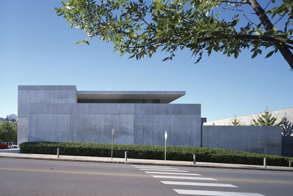. Pulitzer Foundation for the Arts. Courtesy of Tadao Ando Associates eaw