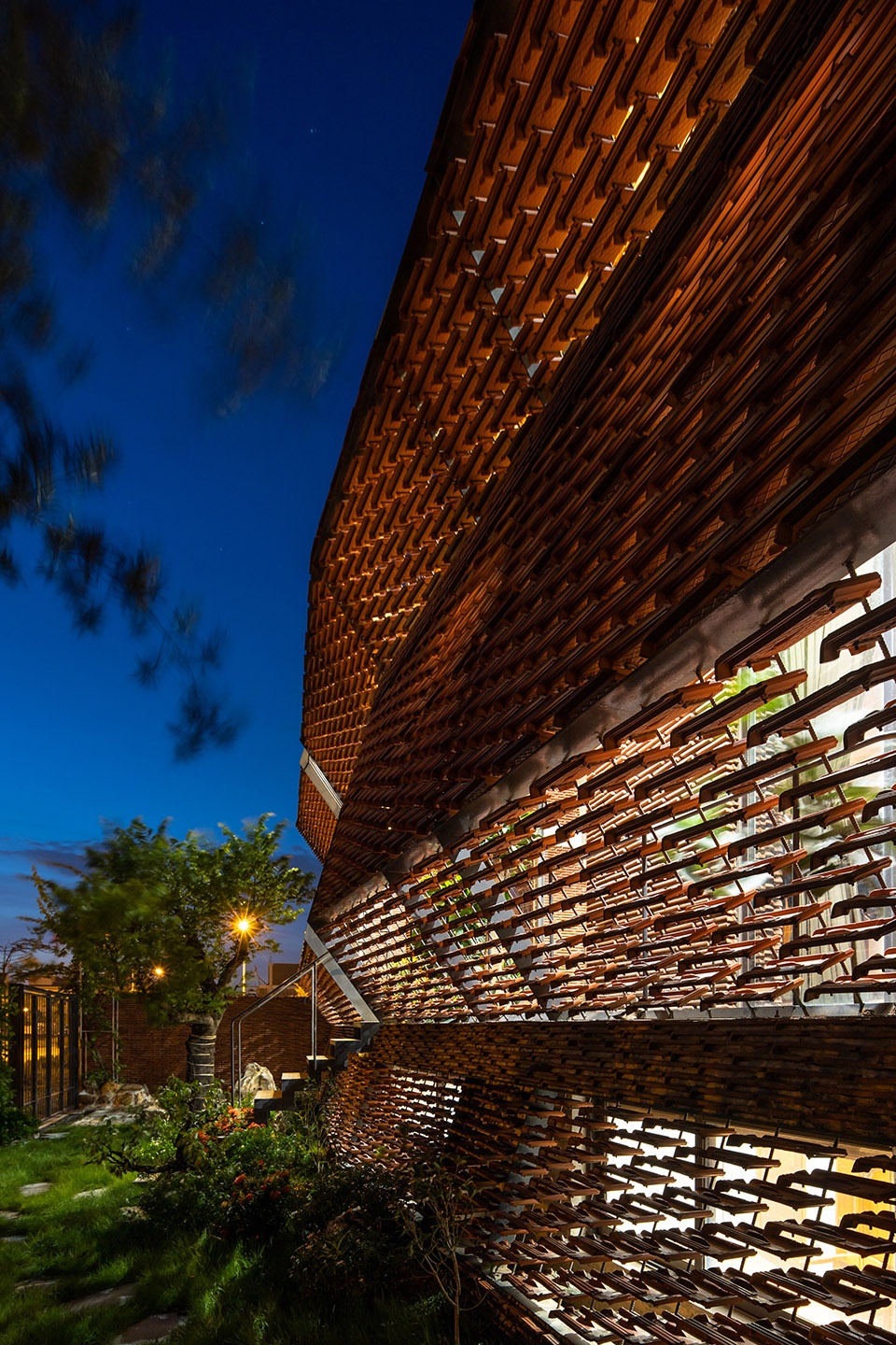 Tile Nest by H P Architects