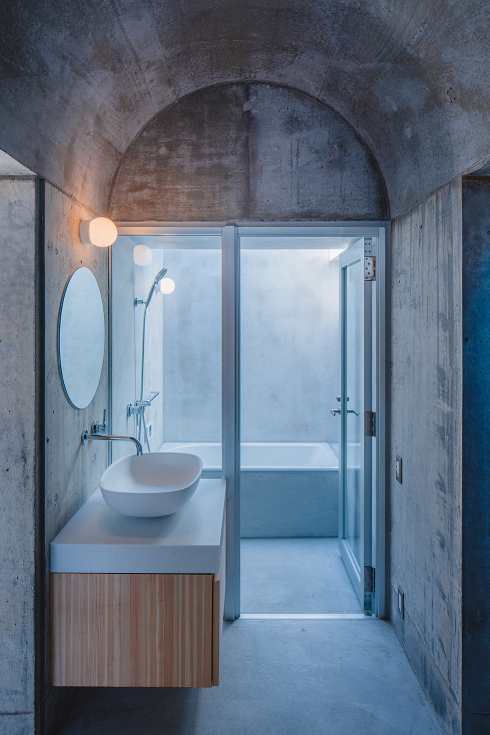 house in shikenbaru by studio cochi architects