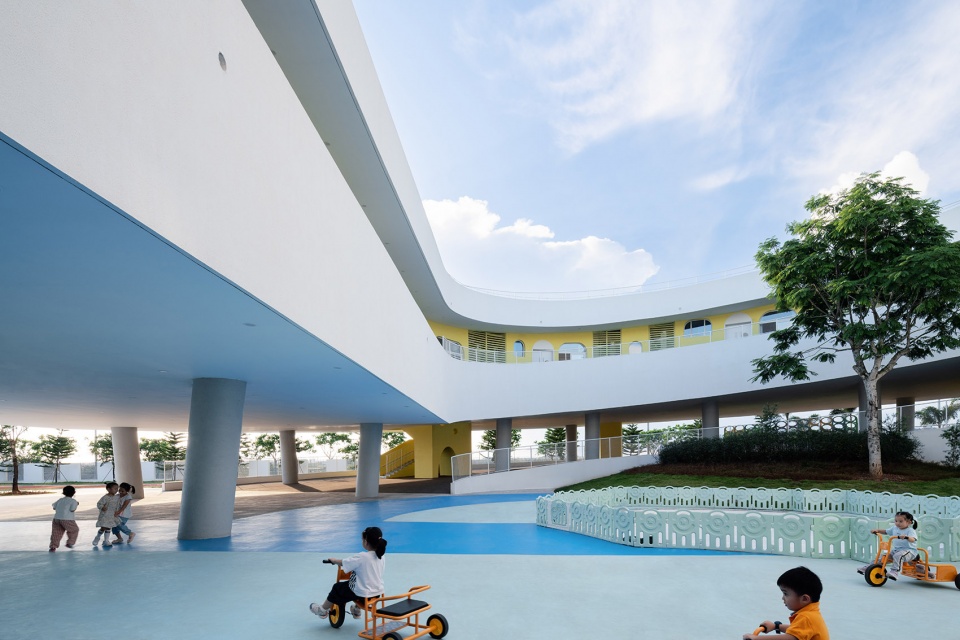 haikou jiangdong huandao experimental school by tao