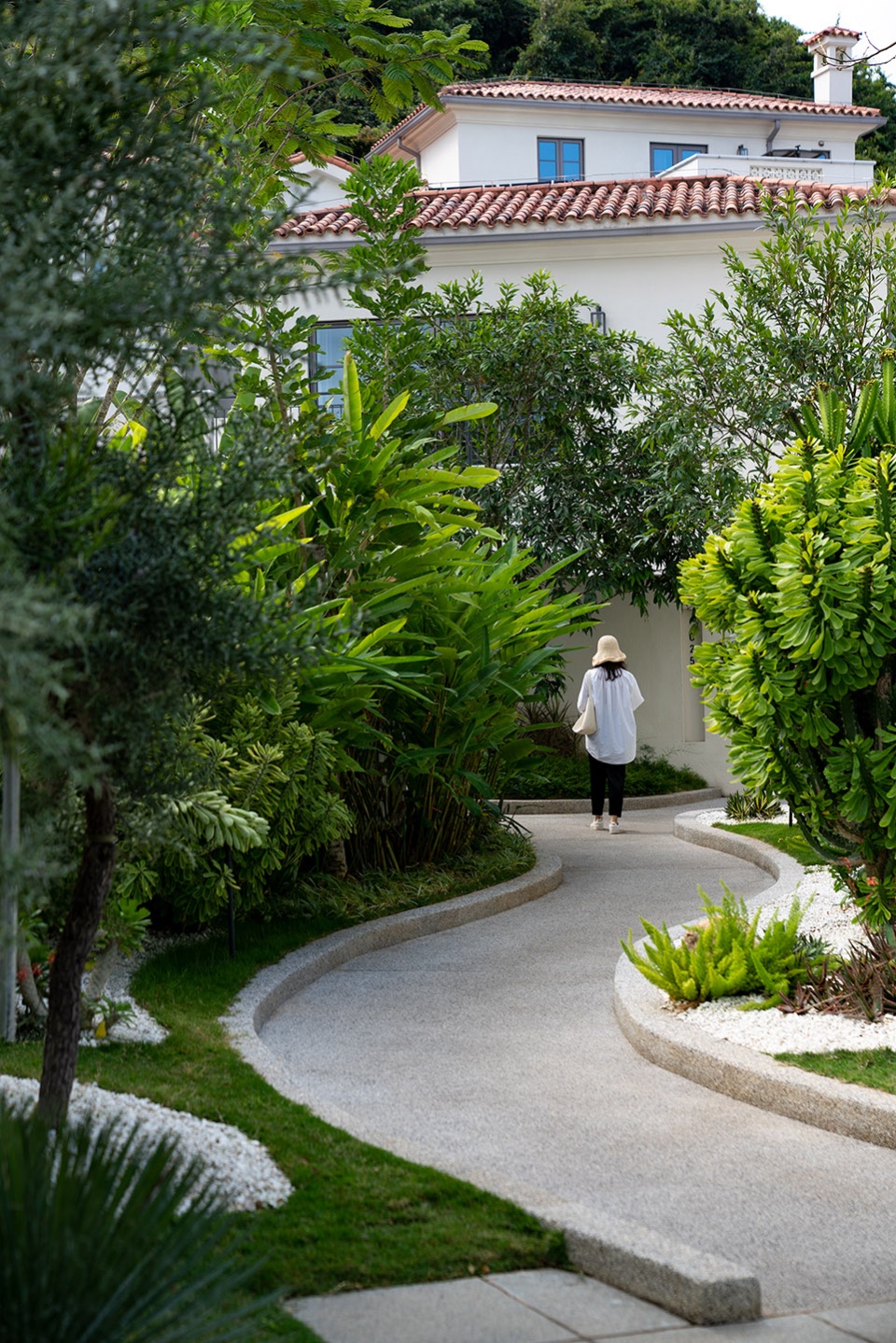 aranya sanya south garden by zscape