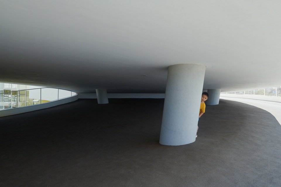 haikou jiangdong huandao experimental school by tao
