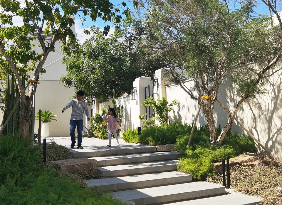 aranya sanya south garden by zscape